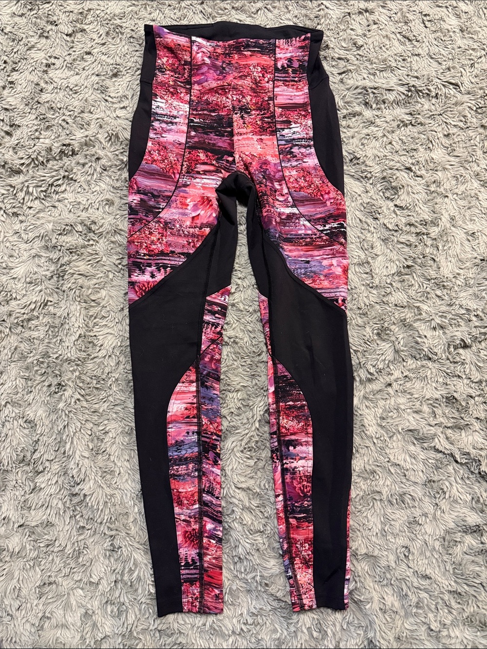 lululemon Black Performance Leggings Pink Camo size 6